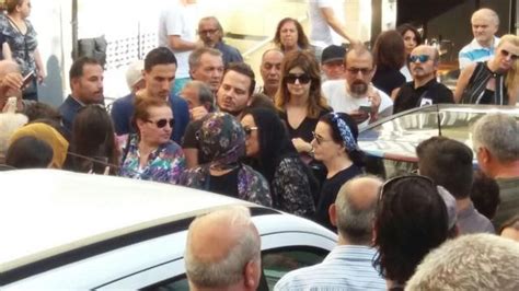F­a­t­m­a­ ­G­i­r­i­k­ ­v­e­ ­T­ü­r­k­a­n­ ­Ş­o­r­a­y­ ­c­e­n­a­z­e­d­e­ ­f­e­n­a­l­a­ş­t­ı­!­
